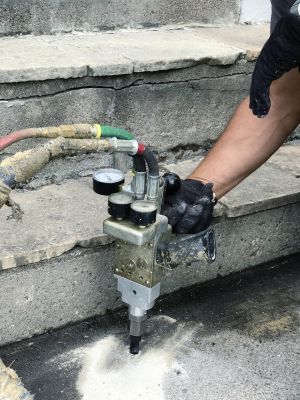 Hydraulic Jacking
